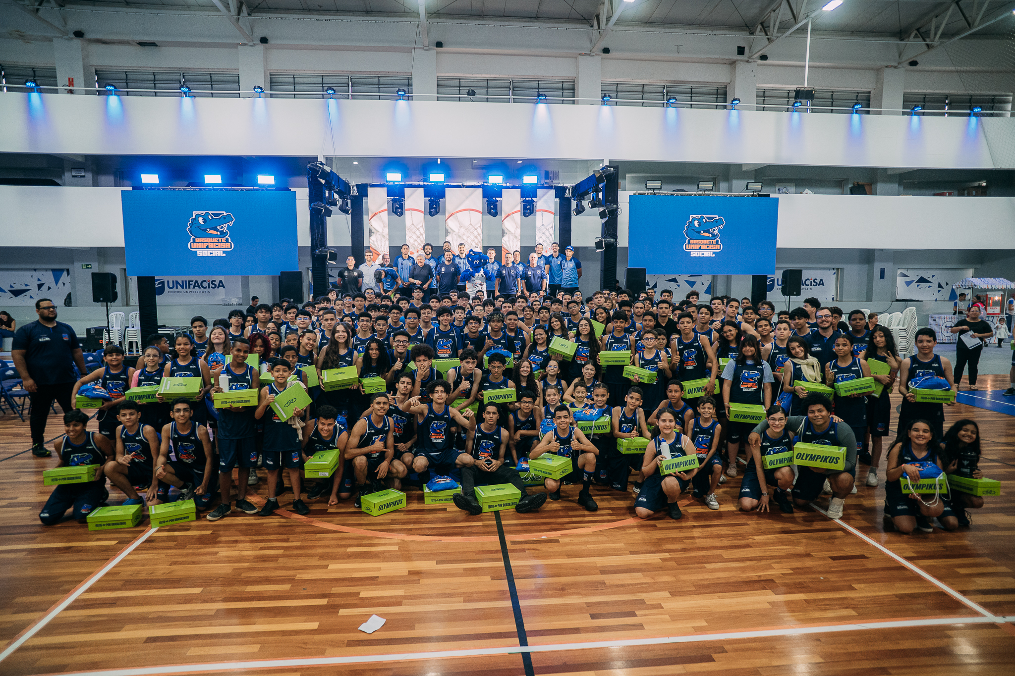 Basquete Unifacisa Social entrega kits e transforma sonhos em oportunidades para crianças e adolescentes da Paraíba